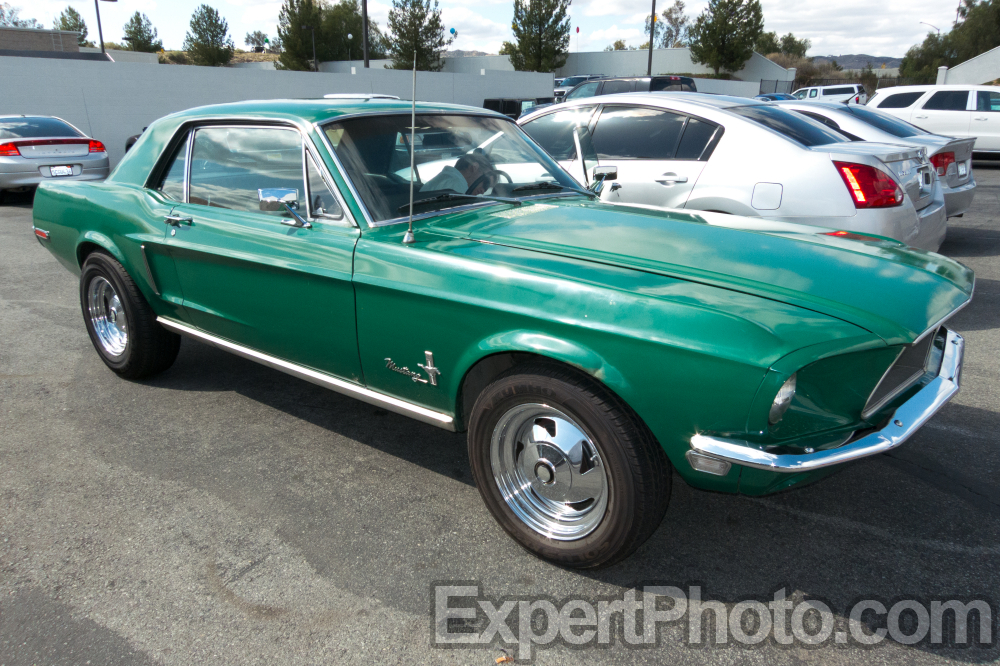 Nice photo of Green 1968 Ford Mustang