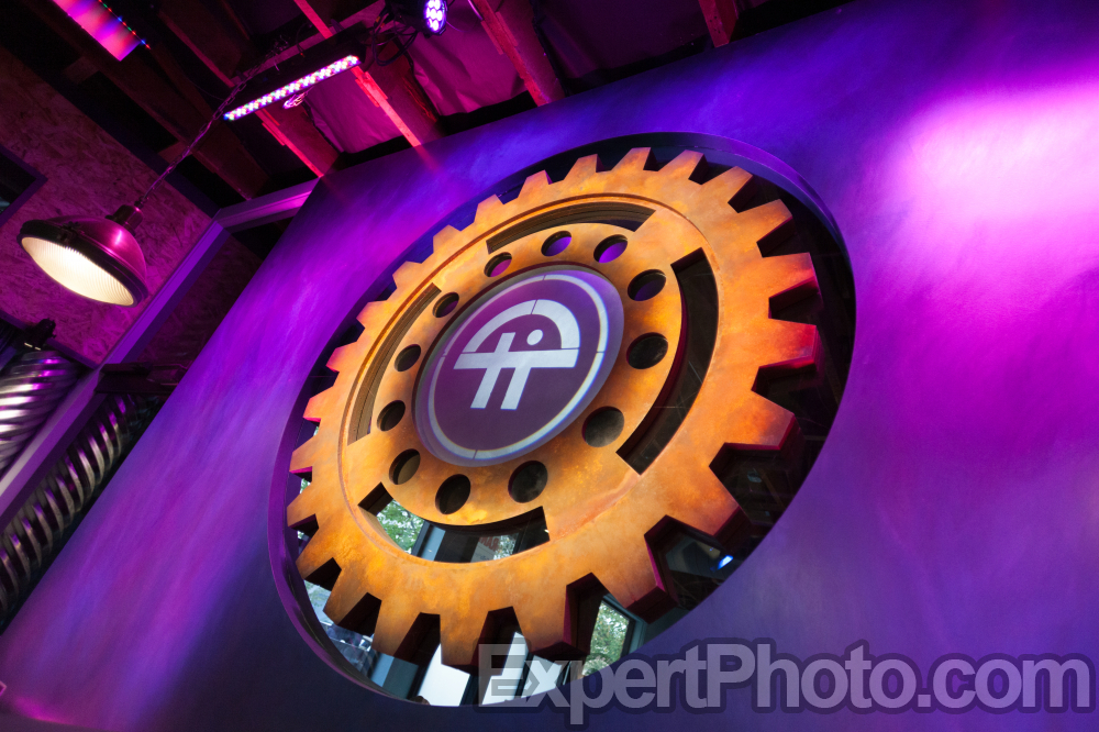 Nice photo of TWiT Brickhouse