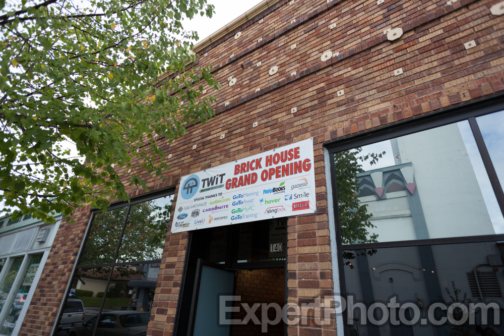 Nice photo of TWiT Brickhouse