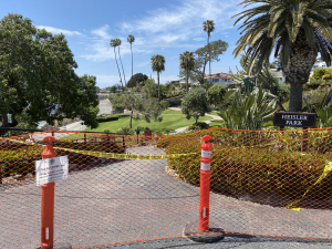 Nice photo of Laguna Beach Quarantine Signs