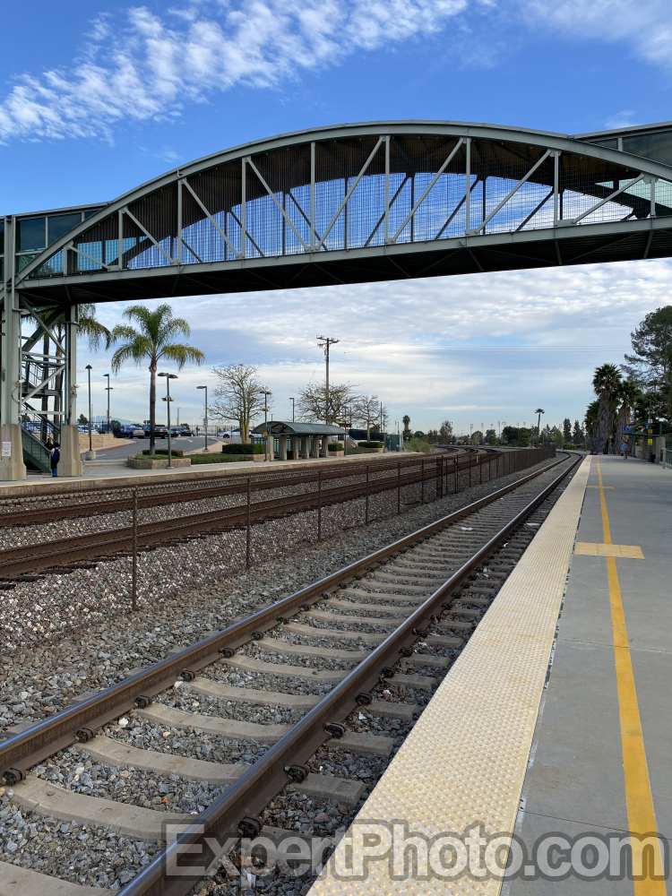 Nice photo of Norwalk Metrolink Station