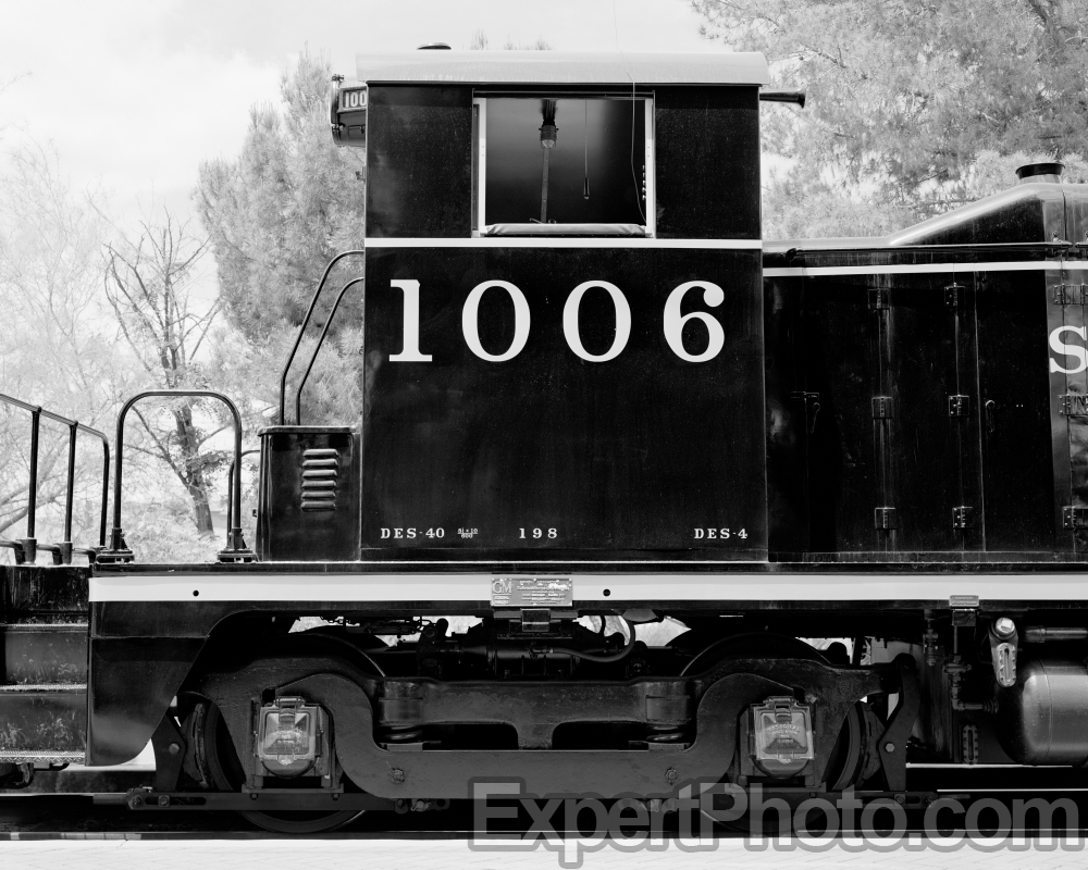 Nice photo of Southern Pacific 1006