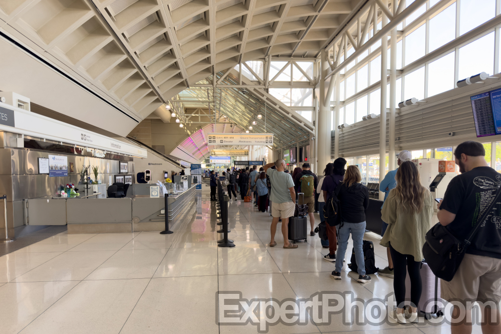 Nice photo of TSA Line at Ontario Airport