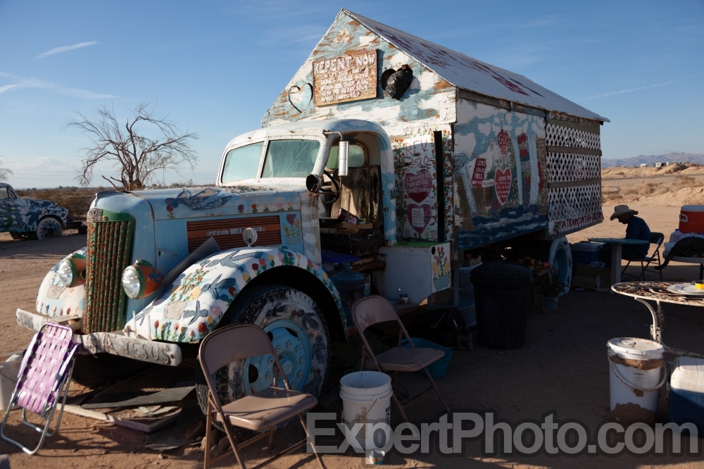 Nice photo of Leonard Knight Truck