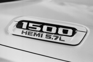 Nice photo of Hemi 1500