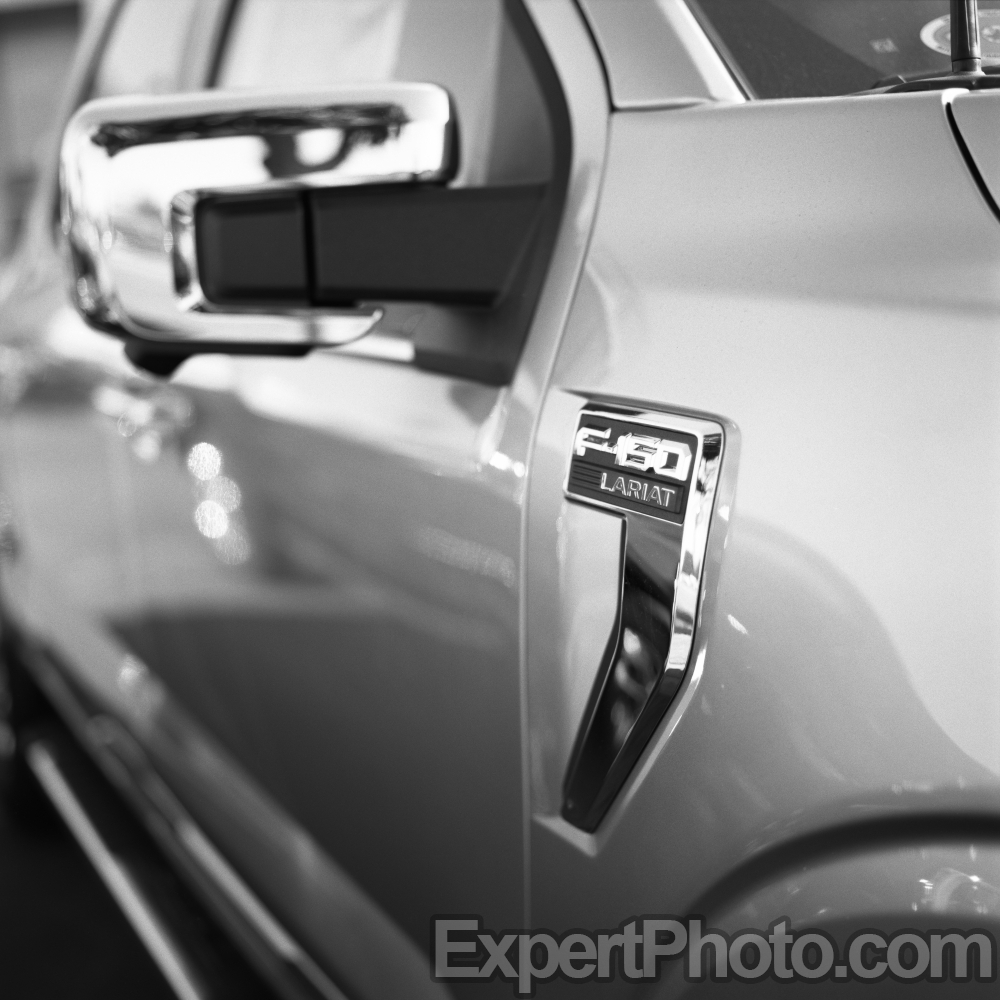 Nice photo of Ford F150 Lariat